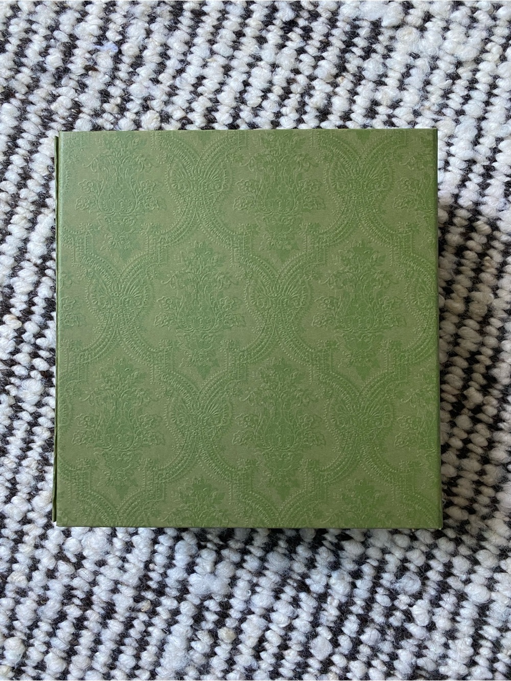 Gucci Small Gift Box - Picture 3 of 3